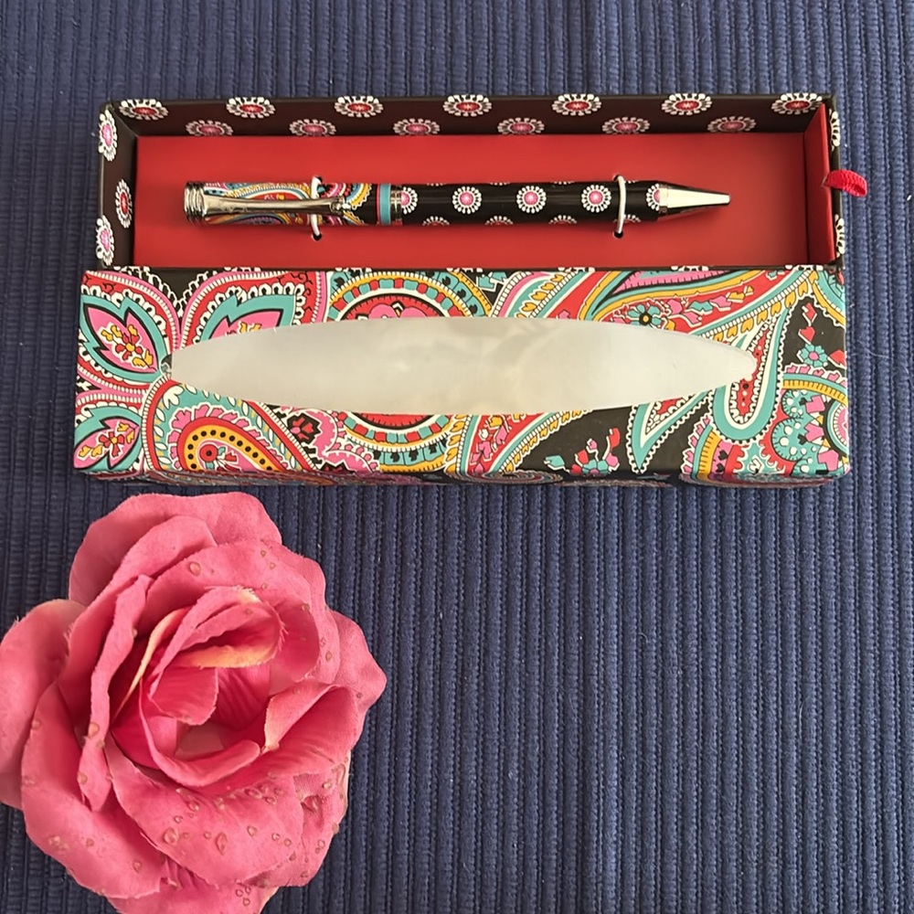 Vera Bradley Ball point Pens NWT in box - Picture 4 of 5